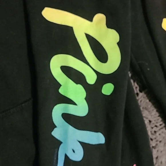 PINK VS 2012 HTF gradient Ombre' logo set - Picture 16 of 16